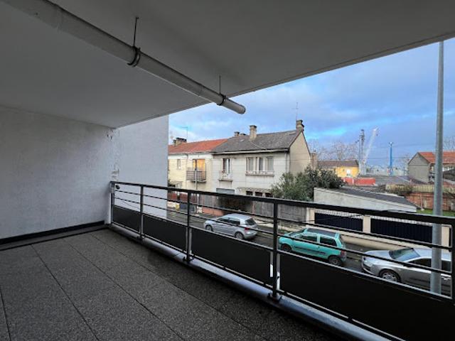 Location Appartement 2 pièces 49 m2 Noisy le Sec