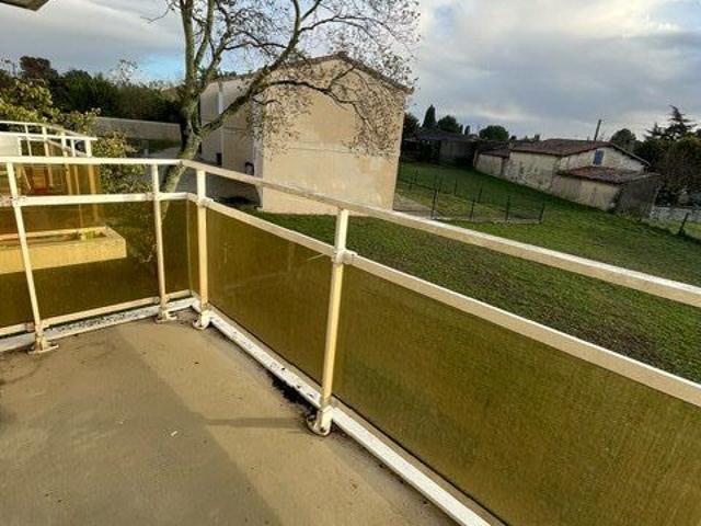 Location Appartement 2 pièces 49m² COGNAC 16100