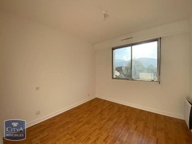 Location Appartement 2 pièces 49m² CHAMBERY 73000