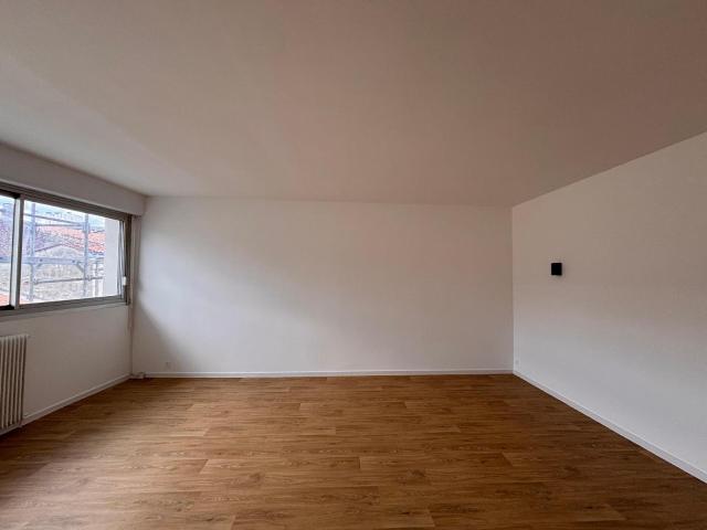 Location Appartement 2 pièces 49m² BORDEAUX 33000
