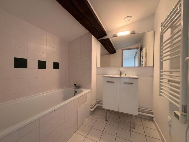 Location Appartement 2 pièces 49m² BORDEAUX 33000