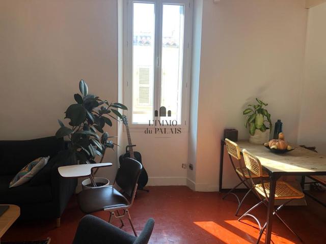 Location Appartement 2 pièces 49m² MARSEILLE 6ème