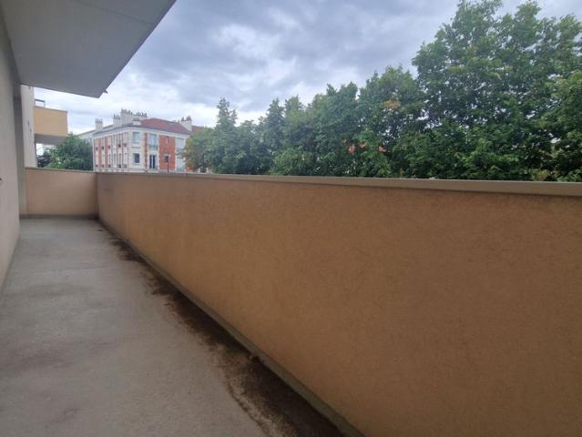 Location Appartement 2 pièces 49m² NANTERRE 92000