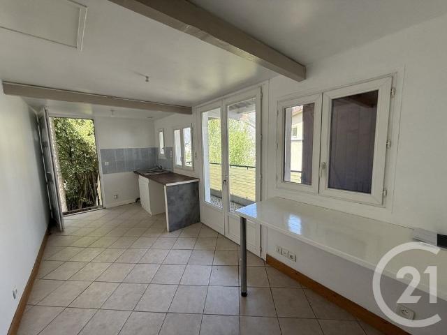 Location Appartement 2 pièces 49m² NEMOURS 77140