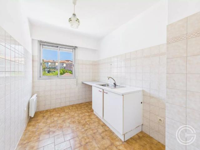 Location Appartement 2 pièces 49m² NICE 06100