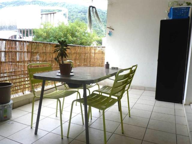 Location Appartement 2 pièces 49m² ST DENIS 97400