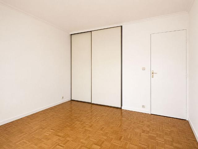 Location appartement 2 pièces, 53.78m², Courbevoie