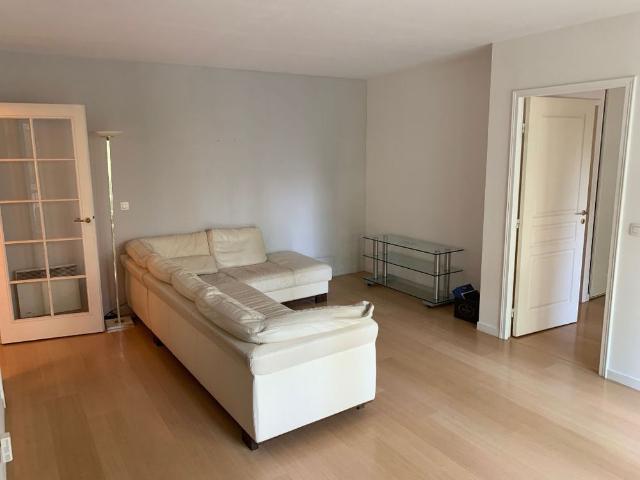 Location appartement 2 pièces, 53.00m², Issy les Moulineaux