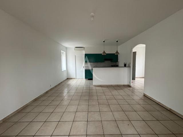 Location Appartement 2 pièces 53.39 m2 Nimes