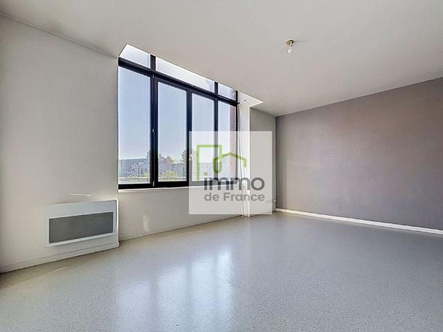 Location Appartement 2 pièces 53m²