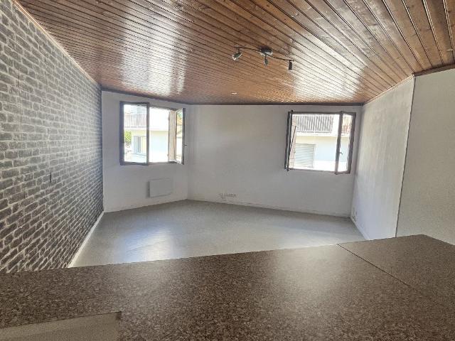Location Appartement 2 pièces 53m² BORDEAUX 33300