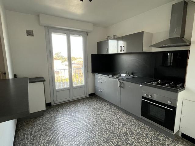 Location Appartement 2 pièces 53m² NIORT 79000