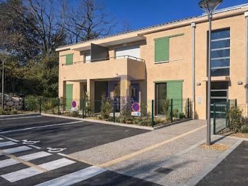 Location Appartement 2 pièces 50.01 m2 Lauris