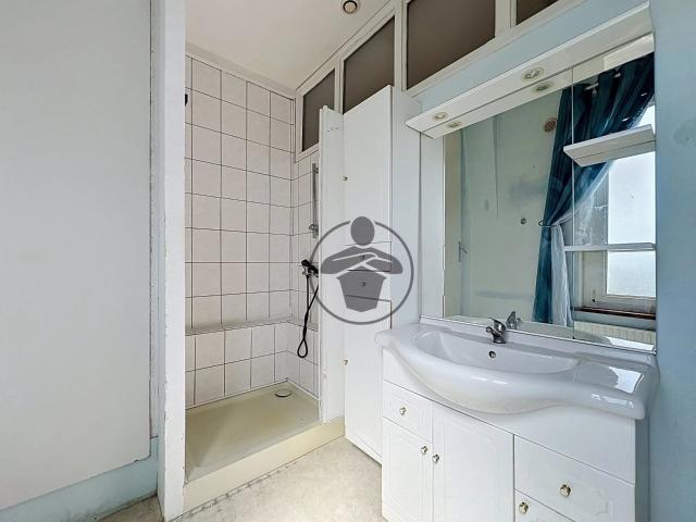 Louer appartement de 2 pièces 50 m² 420 € à Saint Quentin 02100: une annonce Arthurimmo.com