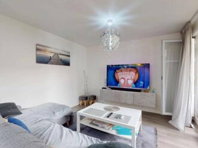 Location Appartement 2 pièces 50 m2 à Savigny le Temple