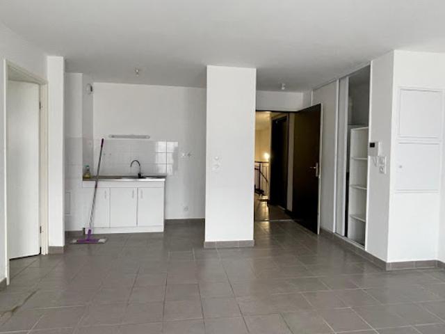 Location Appartement 2 pièces 50 m2 Chevrier