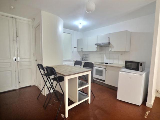 Location Appartement 2 pièces 50 m2 Marseille 6ème
