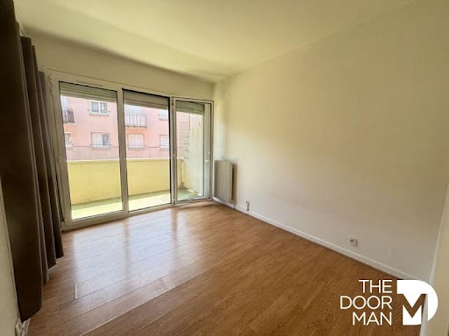 Location Appartement 2 pièces 50 m2 Maurepas