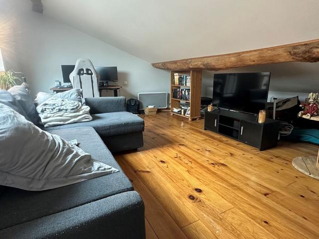 Location Appartement 2 pièces 50m² CHAMPAGNE AU MONT D OR 69410