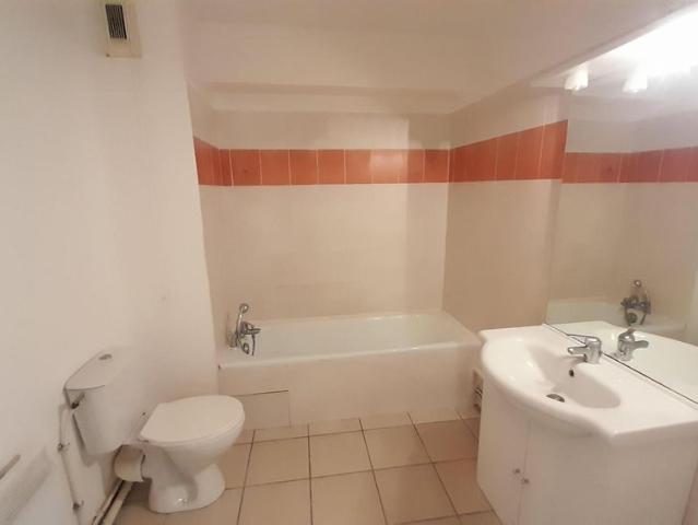 Location Appartement 2 pièces 50m² AUBENAS 07200