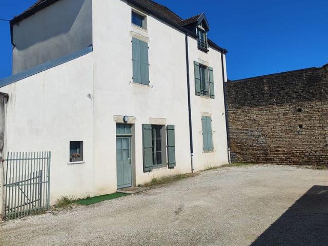 Location Appartement 2 pièces 50m² BEAUNE 21200
