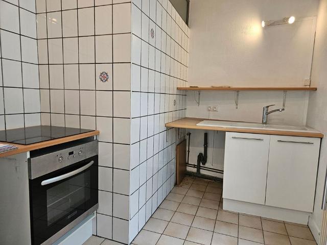Location Appartement 2 pièces 50m² BESANCON 25000