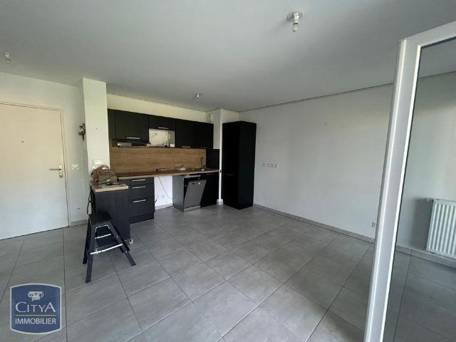 Location Appartement 2 pièces 50m² GIGNAC LA NERTHE 13180