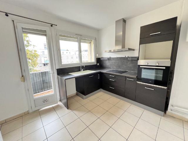 Location Appartement 2 pièces 50m² GRENOBLE 38100