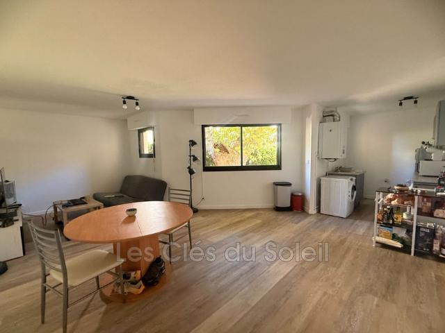 Location Appartement 2 pièces 50m² HYERES 83400