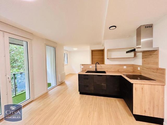Location Appartement 2 pièces 50m² LAVAL 53000