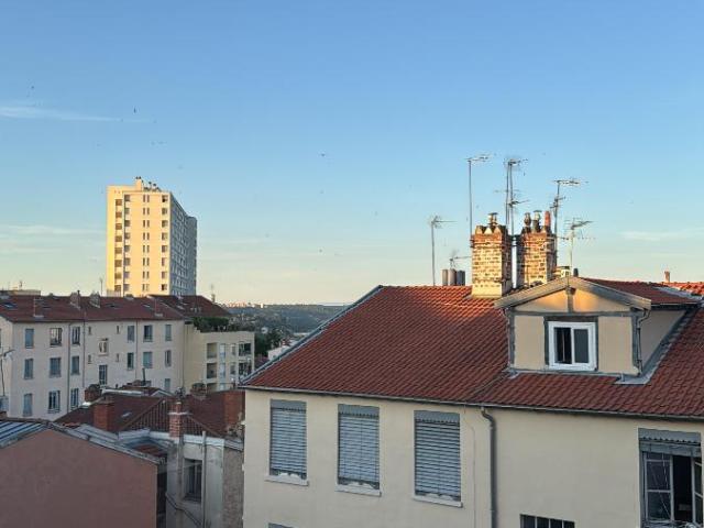 Location Appartement 2 pièces 50m² LYON 4ème
