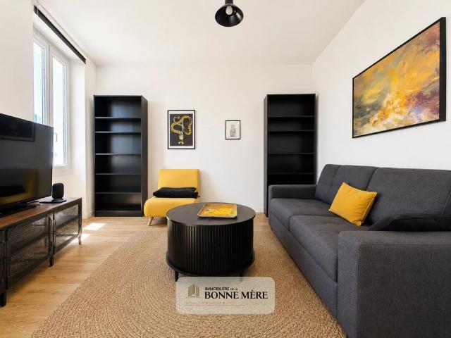 Location Appartement 2 pièces 50m² MARSEILLE 4ème