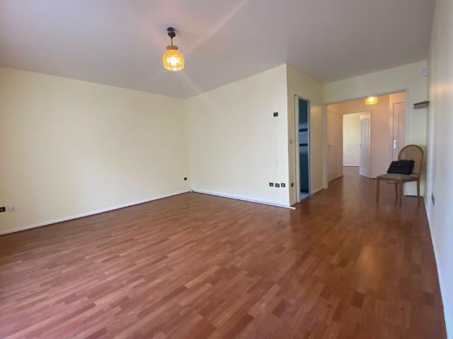 Location Appartement 2 pièces 50m² MARSEILLE 8ème