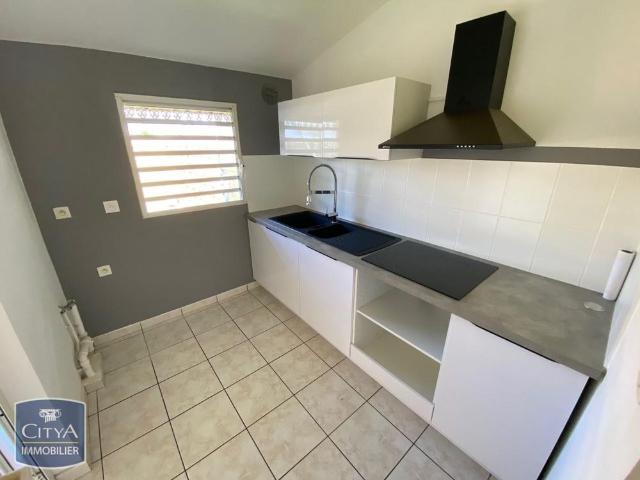 Location Appartement 2 pièces 50m² ST GILLES LES BAINS 97434