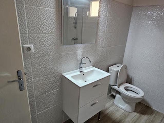 Location Appartement 2 pièces 51.64 m2 Saint Etienne les Orgues