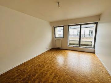 Location Appartement 2 pièces 51.2 m2 Paris 8ème