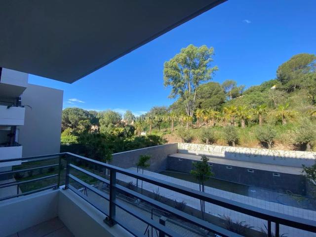 Location Appartement 2 pièces 51 m2 à Saint Raphaël