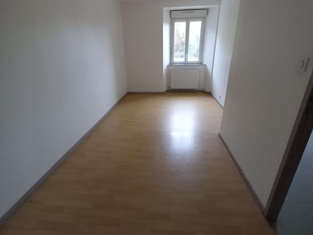 Location: Appartement 2 pièces 51 m2 – HERIMONCOURT