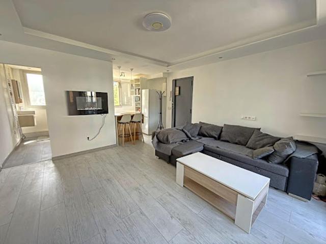 Location Appartement 2 pièces 51 m2 Marseille 9ème