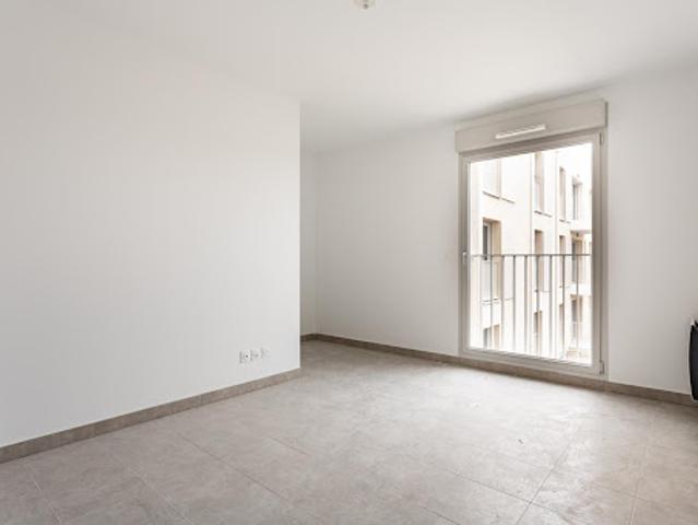 Location Appartement 2 pièces 51 m2 Peypin