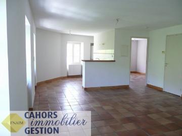 Location Appartement 2 pièces 51m² CAHORS 46000