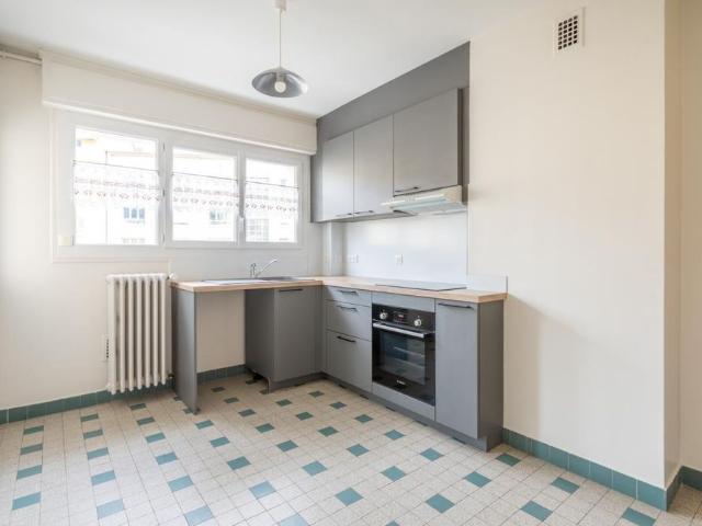 Location Appartement 2 pièces 51m² ANNECY 74000