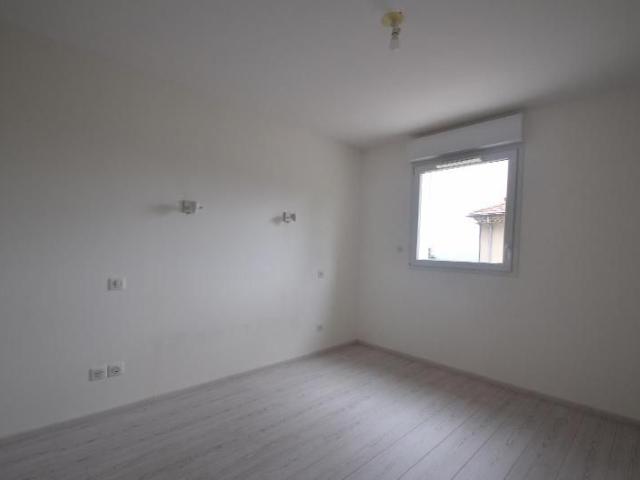 Location Appartement 2 pièces 51m² AUBENAS 07200