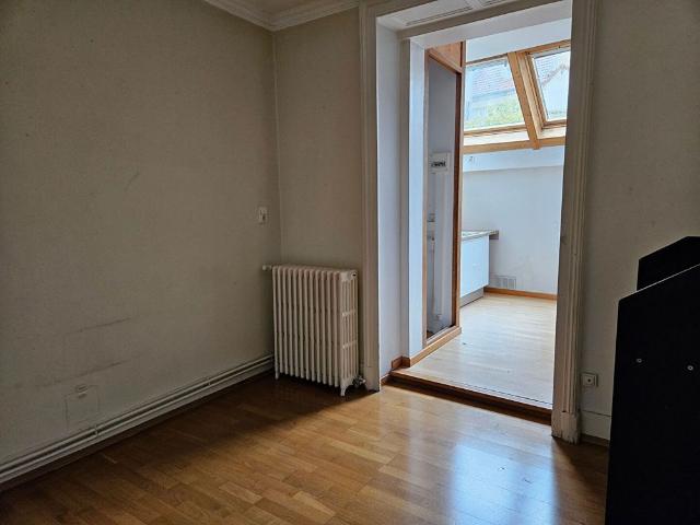 Location Appartement 2 pièces 51m² BESANCON 25000