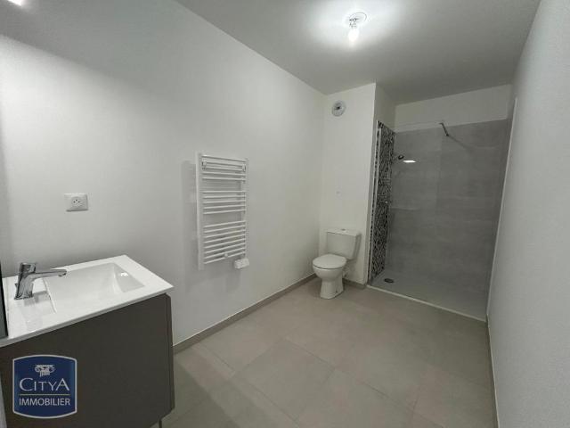Location Appartement 2 pièces 51m² MONTEUX 84170