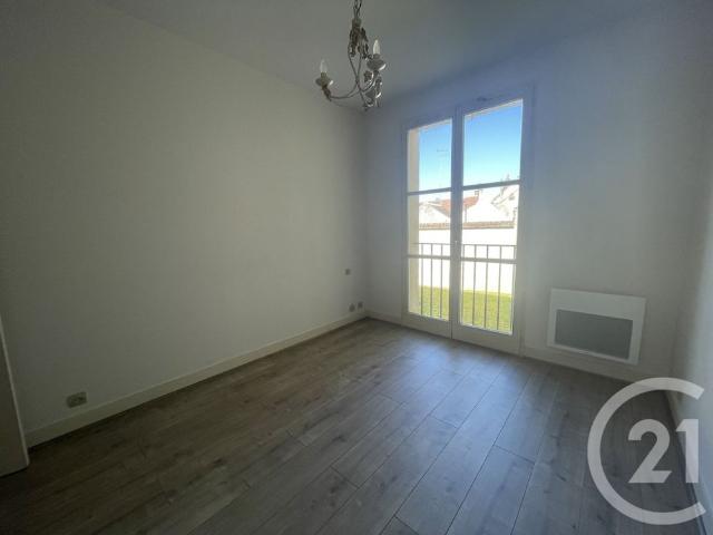Location Appartement 2 pièces 51m² NEMOURS 77140