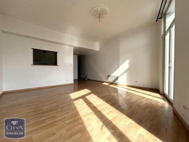Location Appartement 2 pièces 51m² SAINTES 17100