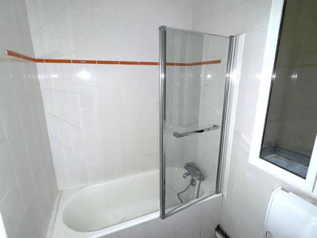 Location Appartement 2 pièces 51m² PARIS 10ème