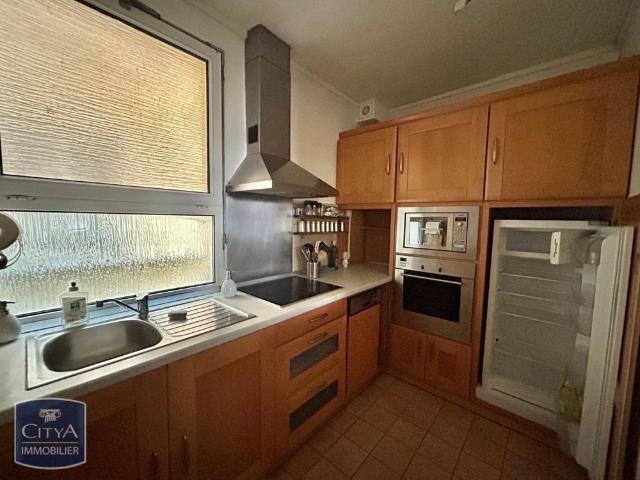 Location Appartement 2 pièces 51m² PARIS 19ème