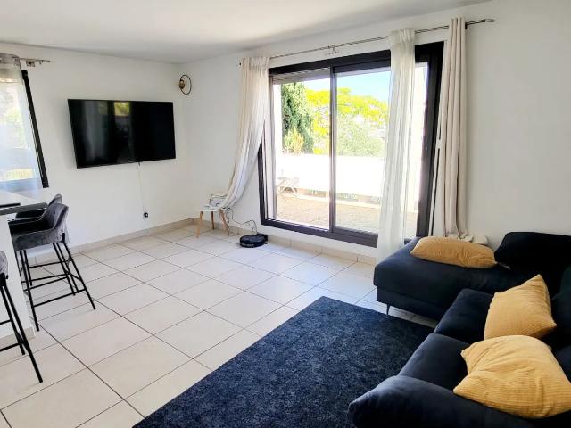 Location appartement 2 pièces, 52.28m², Marseille 08